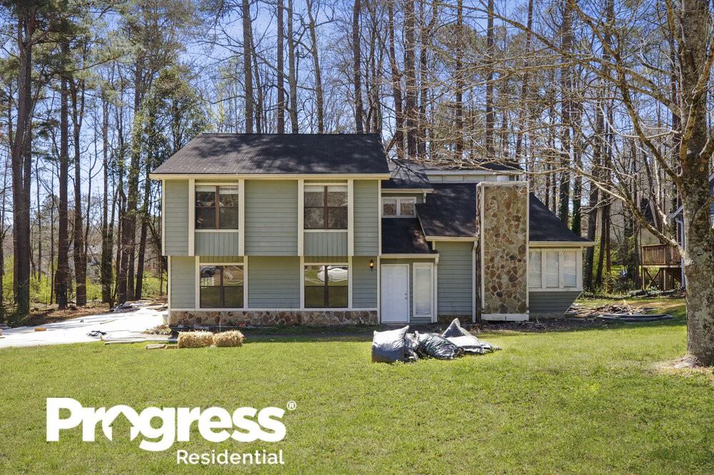 6826 Creekwood Dr, Douglasville, GA 30135 3 Bedroom House