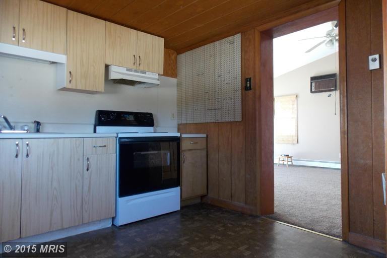 1925 Old Kays Mill Rd - Photo 3 of 21