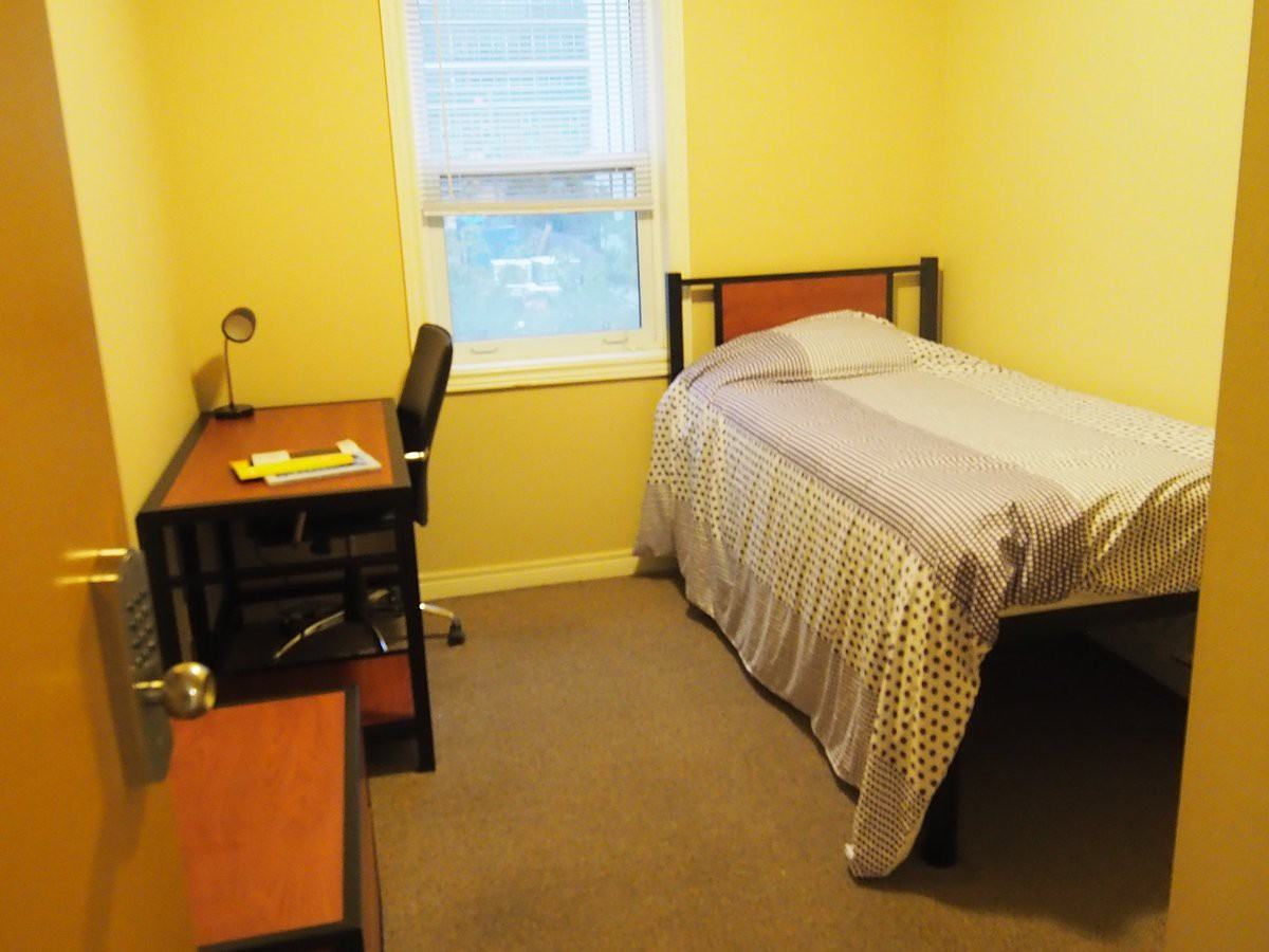 251 Lester St #251 - Photo 4 of 10