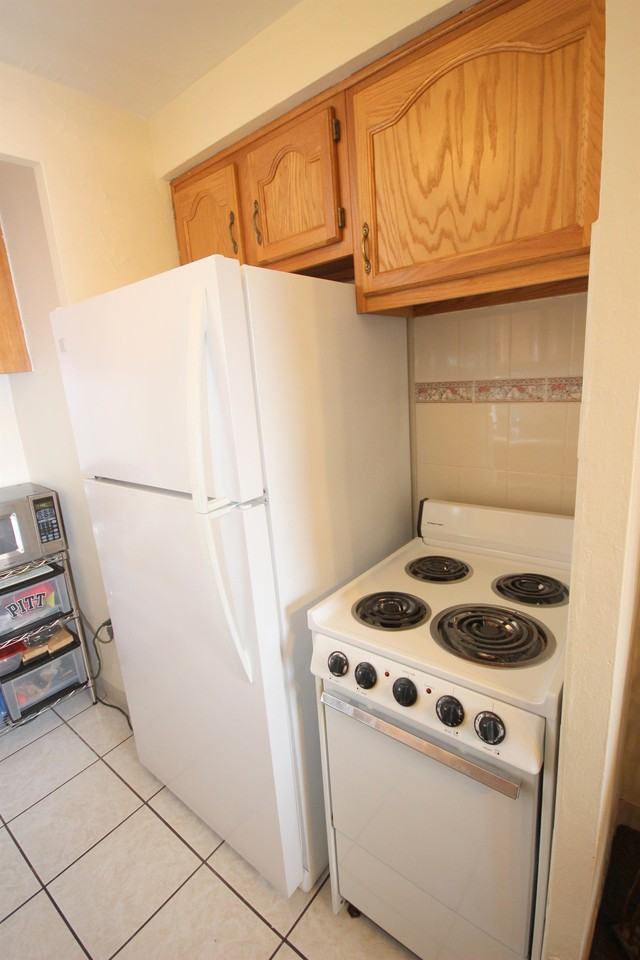 222 MELWOOD AVENUEAPT 302 #302 - Photo 3 of 9