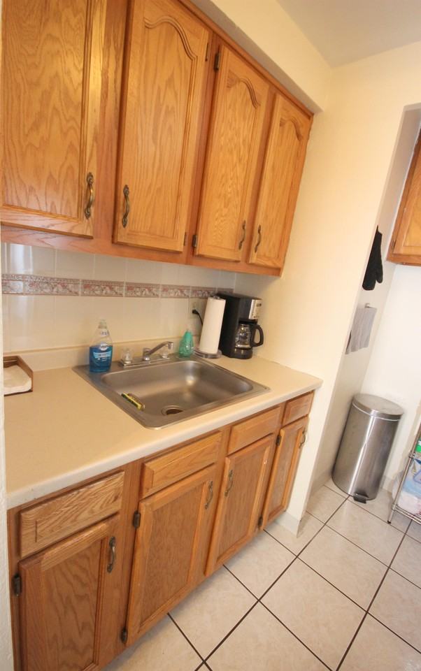 222 MELWOOD AVENUEAPT 302 #302 - Photo 4 of 9