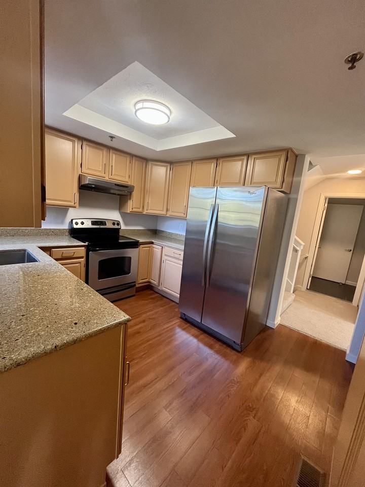 190 Redhawk Rd #1 - Photo 5 of 25