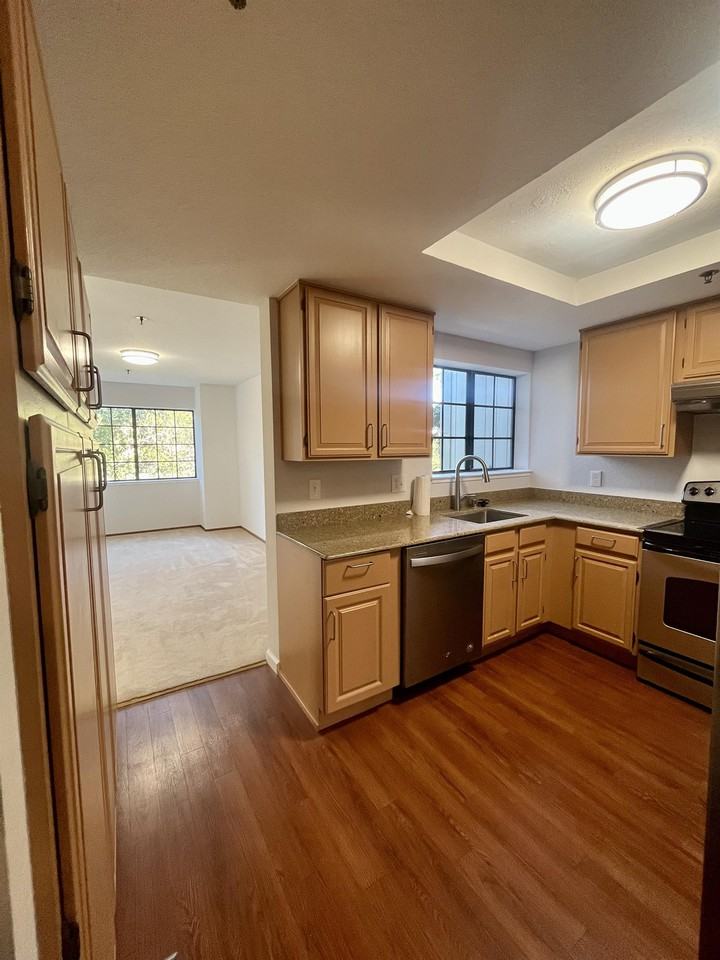 190 Redhawk Rd #1 - Photo 6 of 25