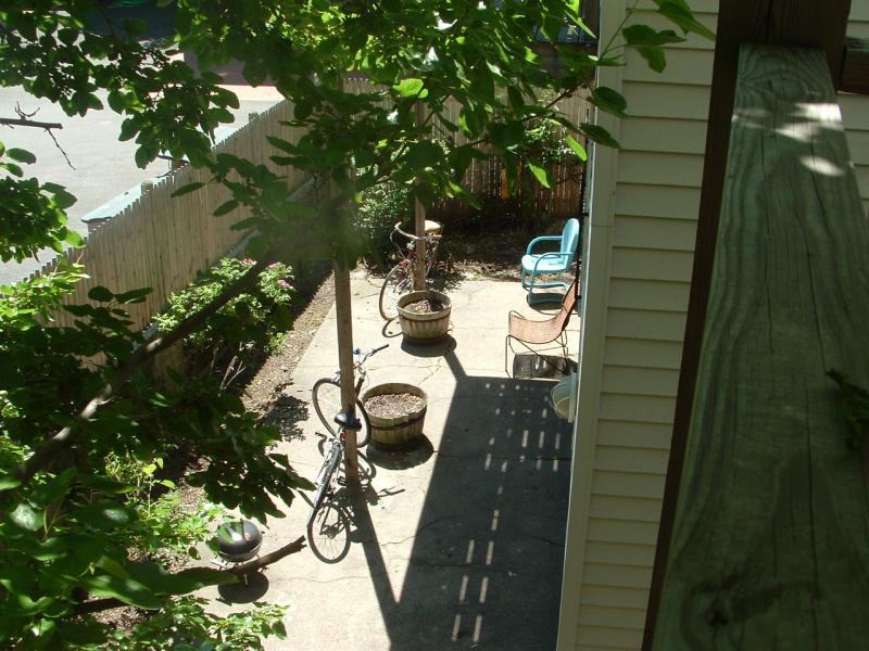 379 Washington St #2 - Photo 6 of 6