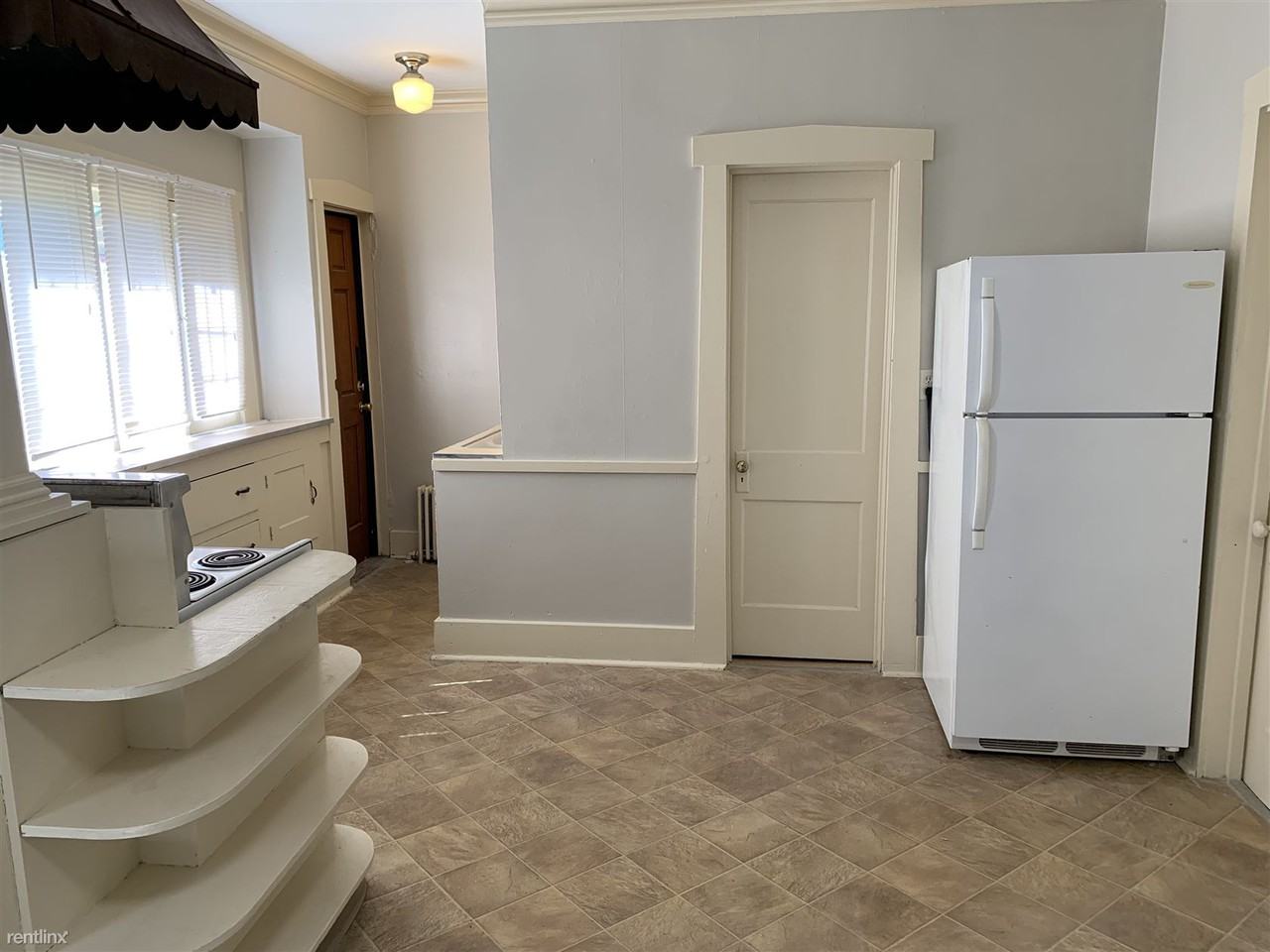 209 Valley Ave NW - Photo 3 of 13