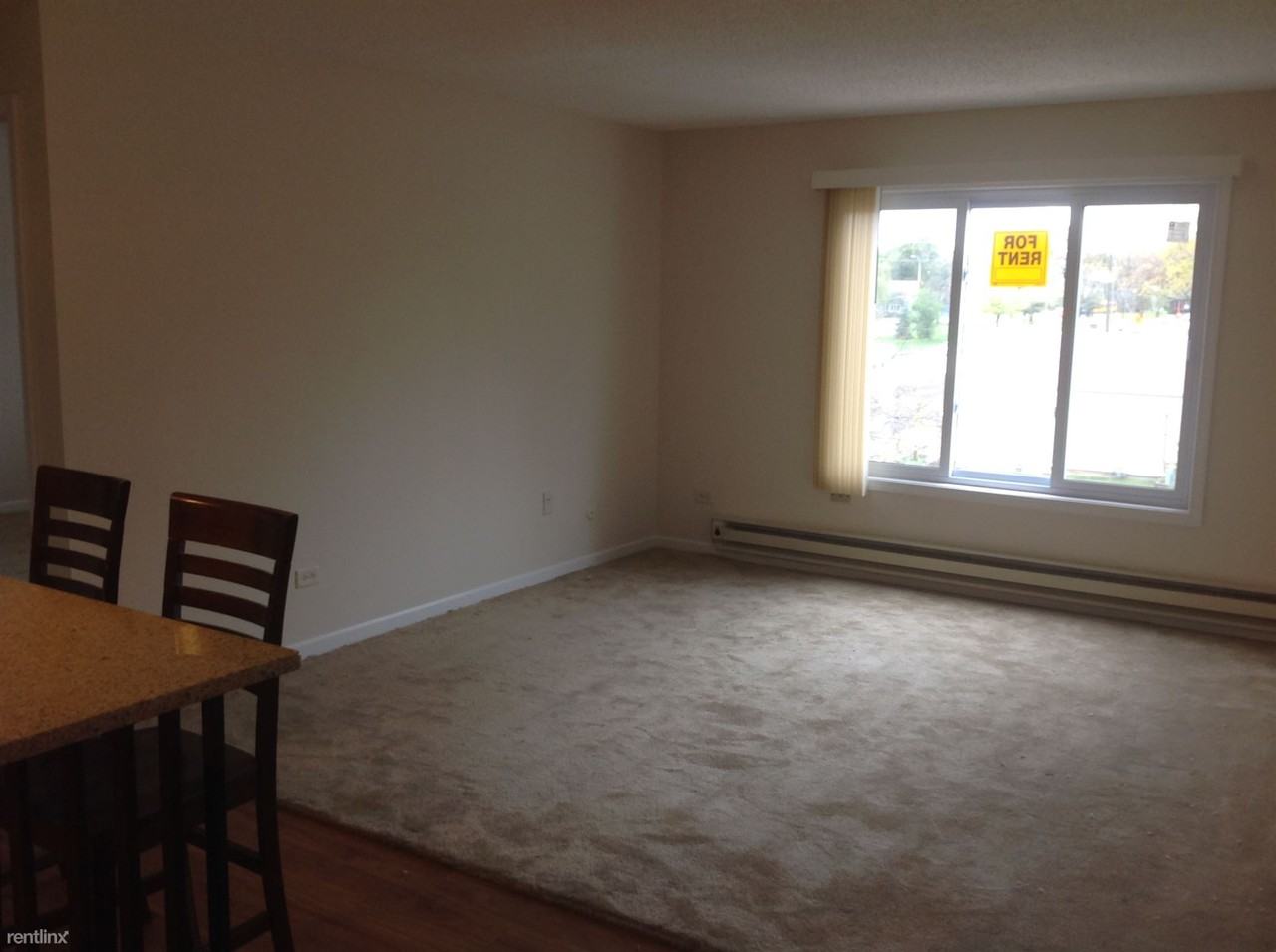 534 E Washington St Apartments in Round Lake Park, IL 60073 Zumper