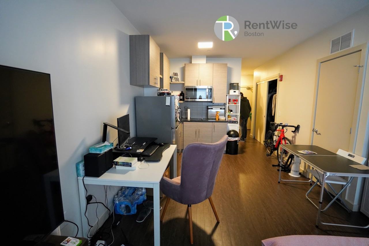 400 Langley Rd #207 - Photo 4 of 16