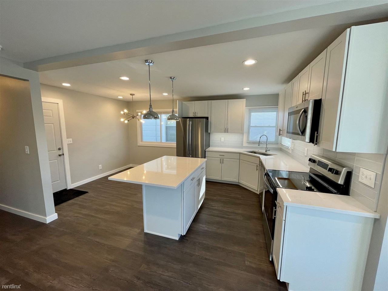 3352 S Pennsylvania Ave - Photo 2 of 18