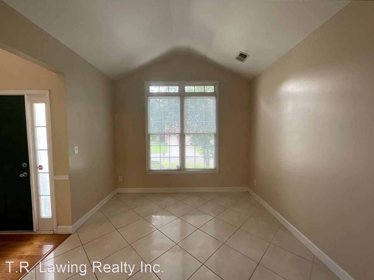 1928 Dearmon Dr - Photo 3 of 18