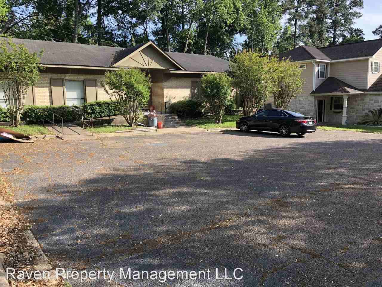 3010 Winding Way - Photo 2 of 11