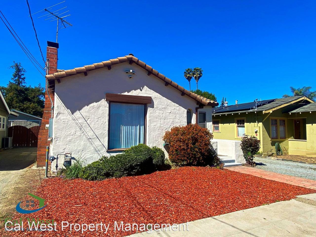 435 Irving Ave - Photo 2 of 22