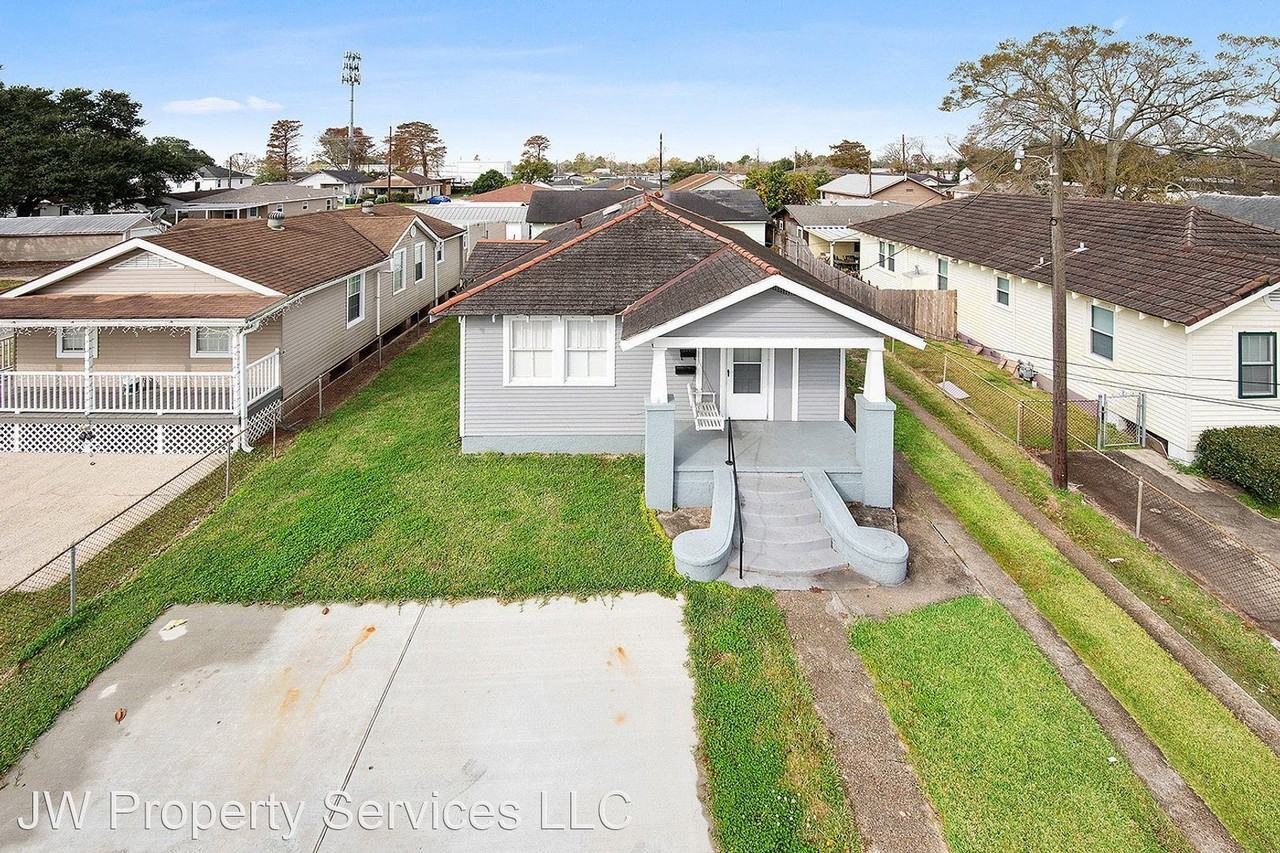 778 Avenue B - Photo 2 of 11