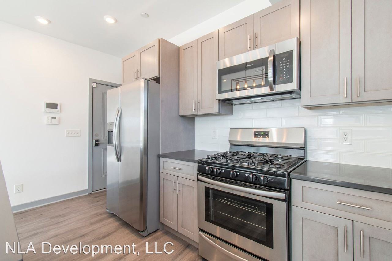 413 W Berks Street - Photo 2 of 19