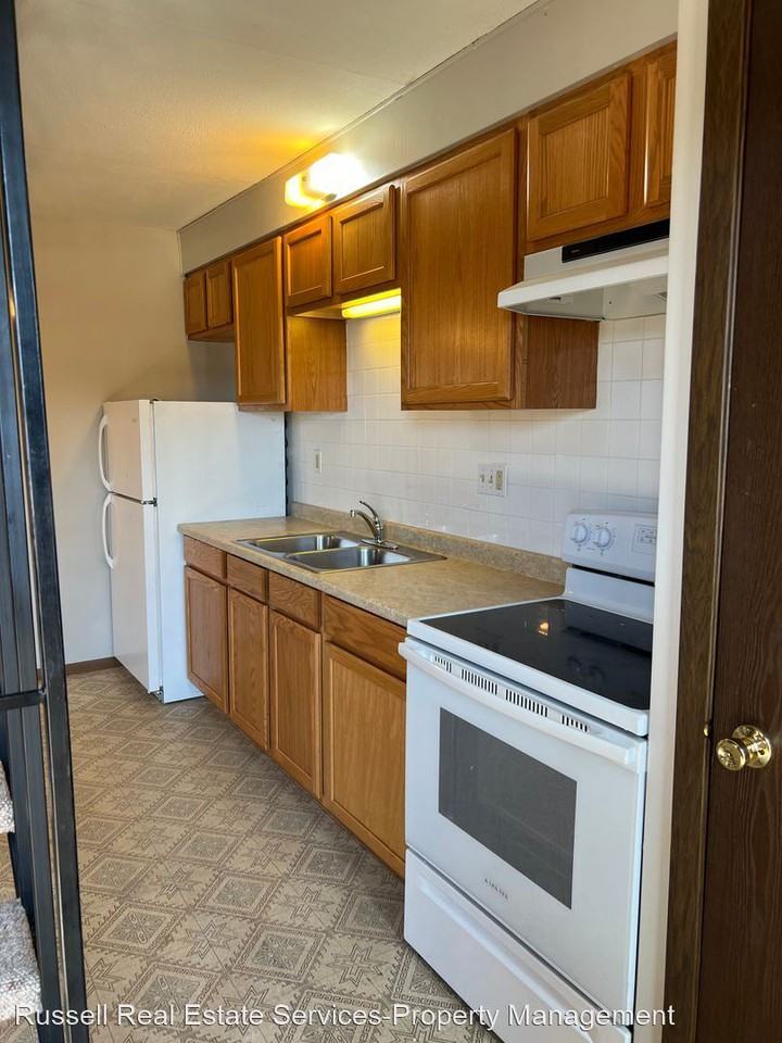 5266 Grafton Rd. 4 units - Photo 3 of 7