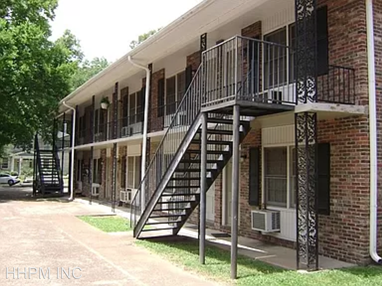 604 N Wood Ave, Florence, AL 35630 Apartment for Rent