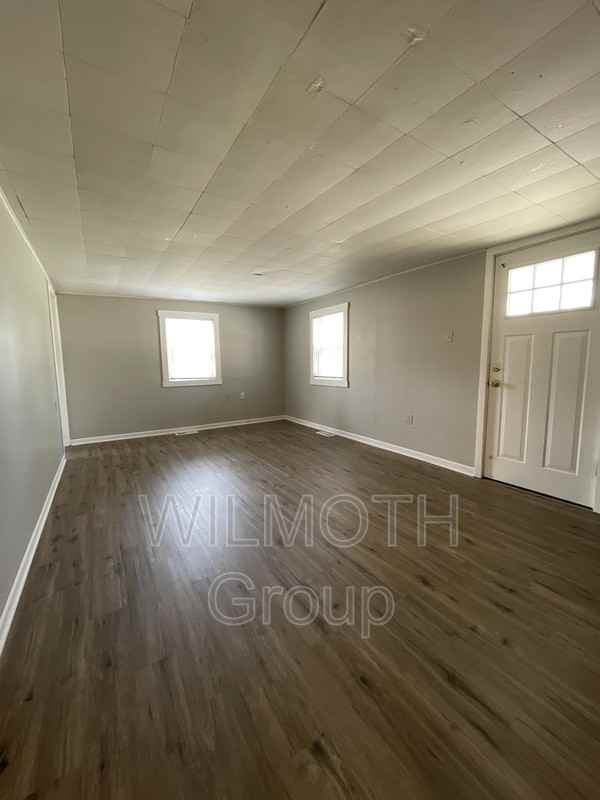 311 Covington St - Photo 3 of 8