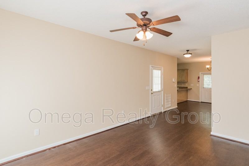 3312 46th Pl E - Photo 5 of 35