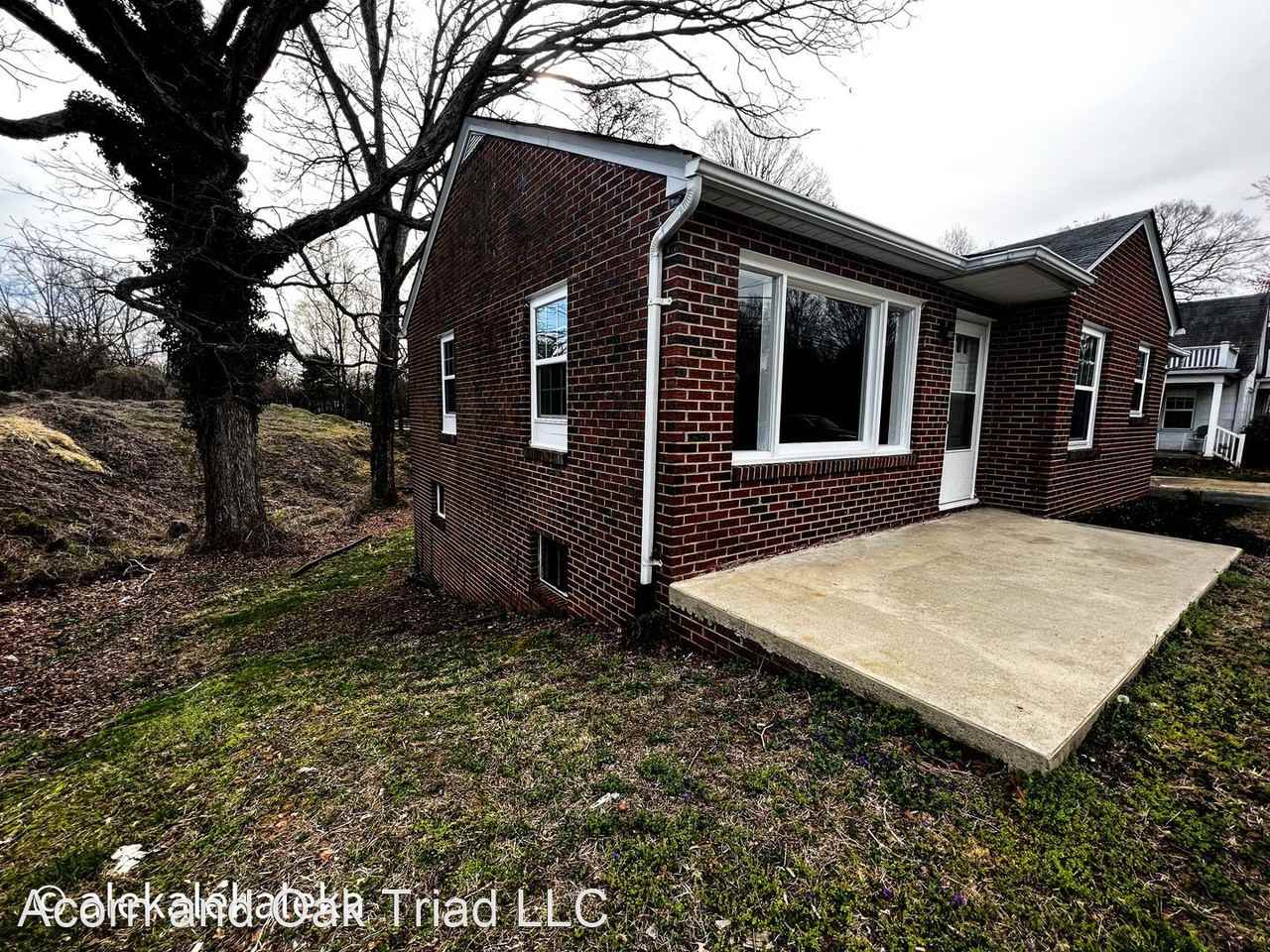 3627 S Main St - Photo 3 of 16