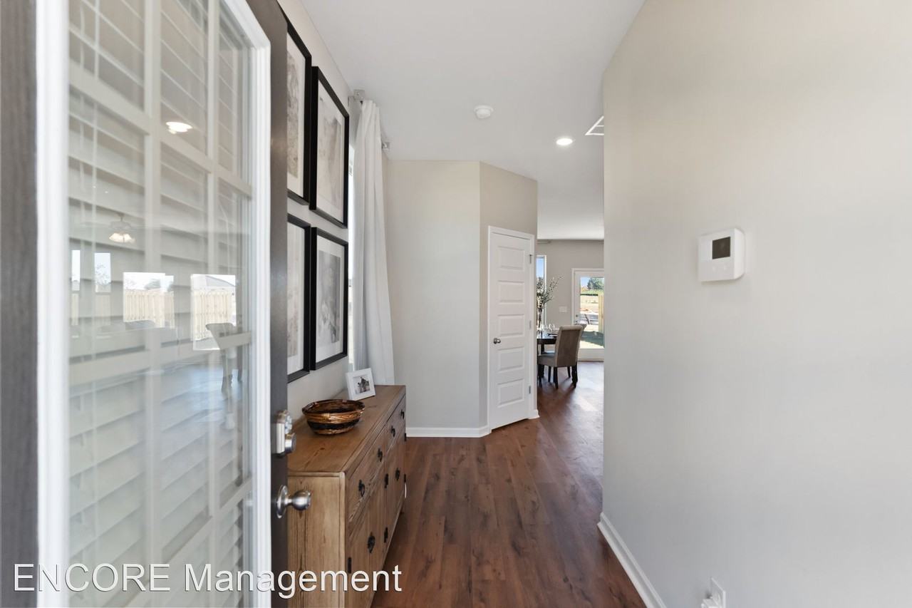 3828 Prospect Point Dr - Photo 3 of 17