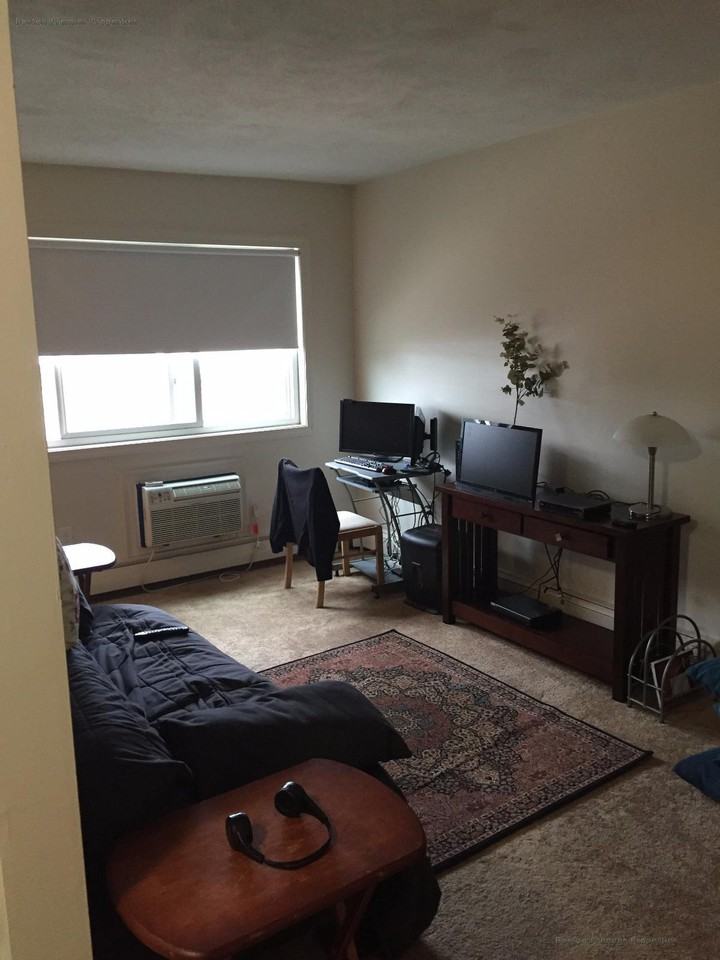 Quincy Ave #8 - Photo 5 of 12