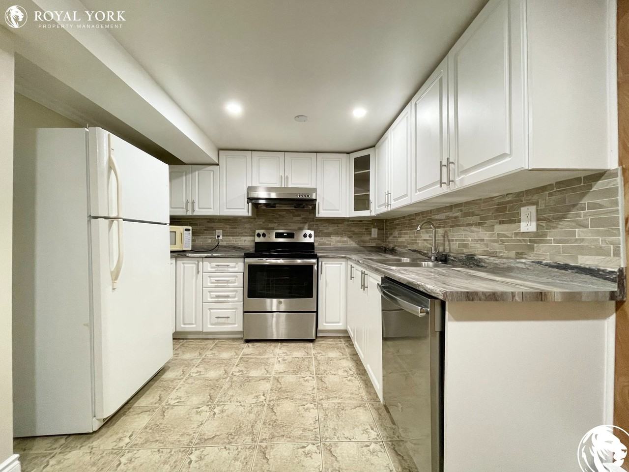 29 Muir Ave #2 - Photo 2 of 19