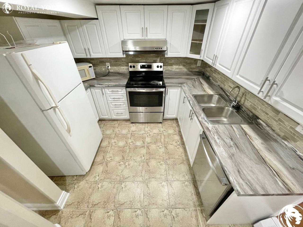 29 Muir Ave #2 - Photo 3 of 19