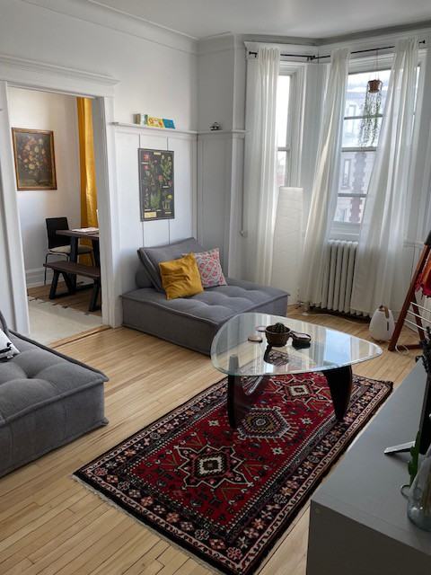 1090 Avenue Laurier Ouest - Photo 2 of 5