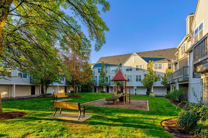 LionsGate North - Photo 5 of 30