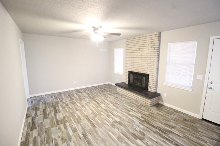 6429 North Nicklas Avenue - Photo 3 of 15