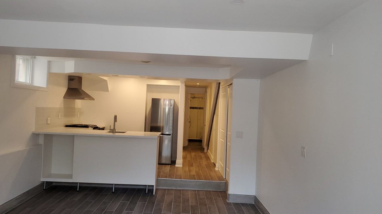 64 Galt Avenue - Photo 4 of 17