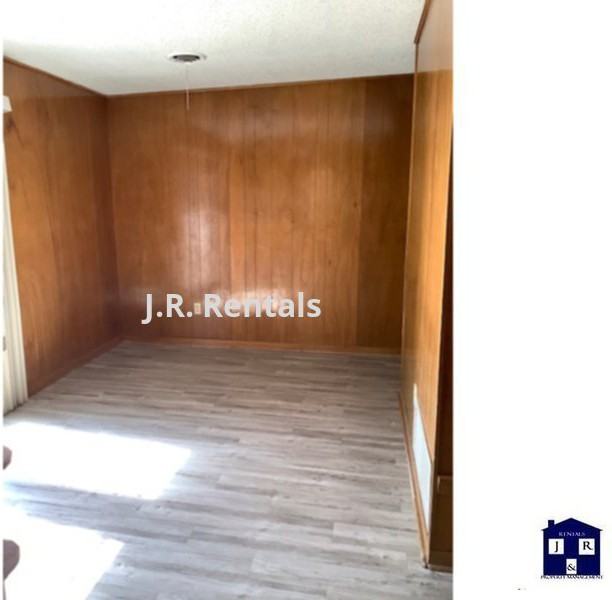 515 S 9th St - Photo 4 of 13