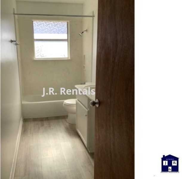 515 S 9th St - Photo 6 of 13
