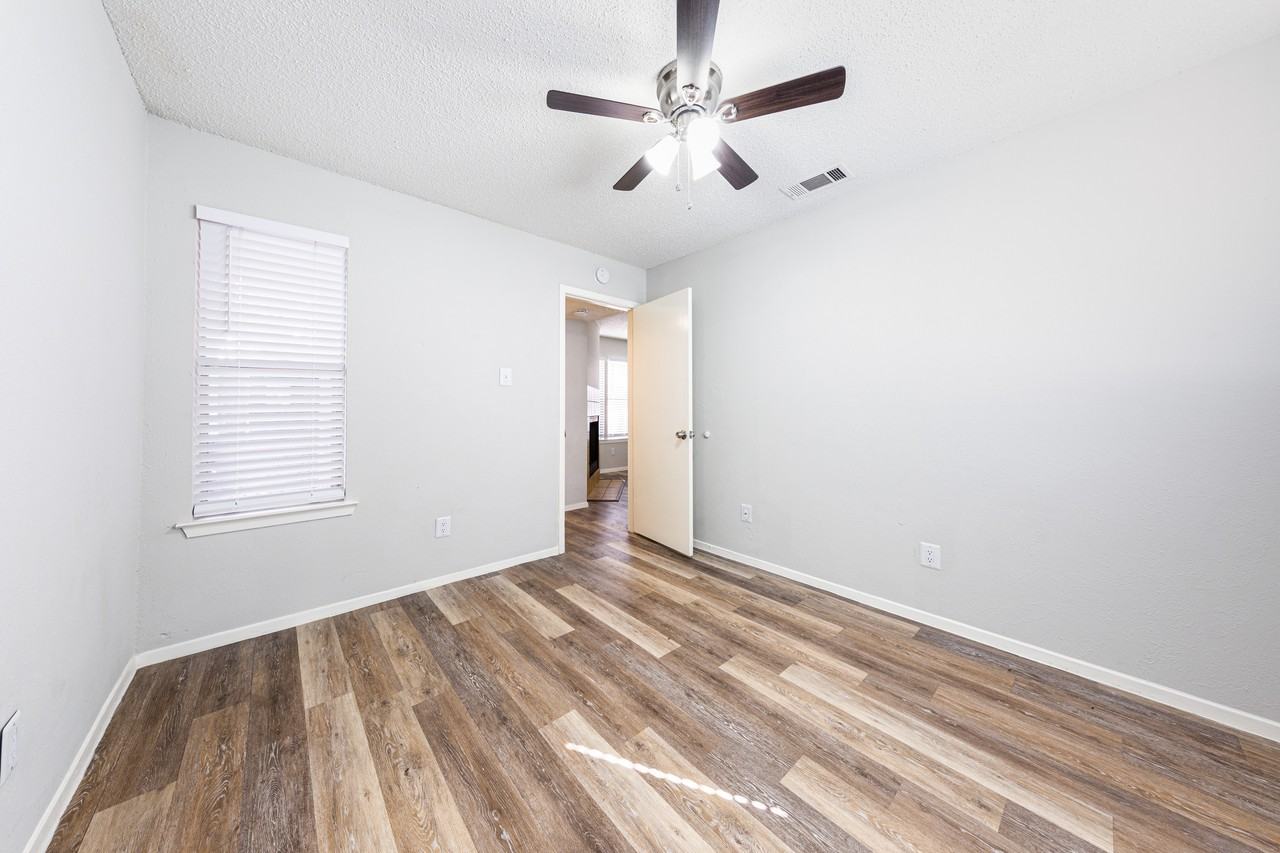 Cherry Hill Lofts - Photo 5 of 38