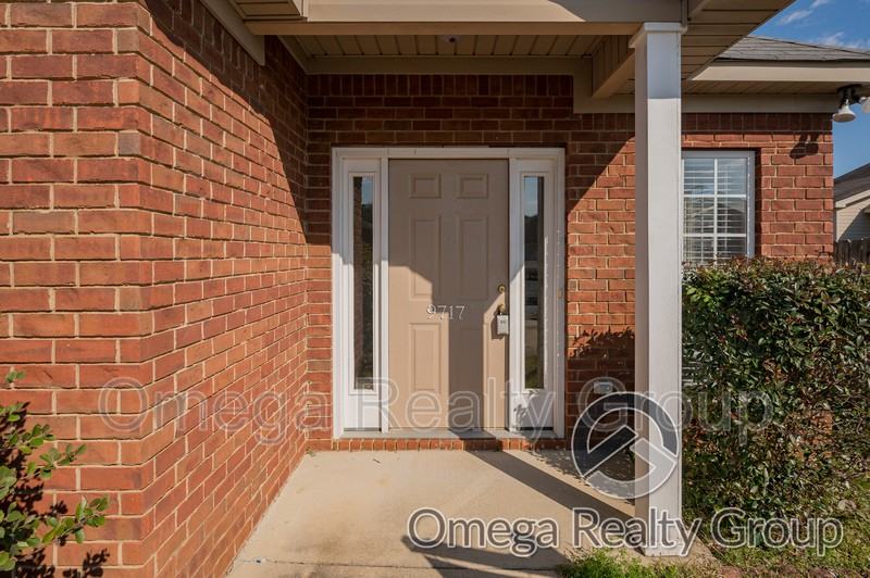 9717 Full Moon Cir - Photo 7 of 45