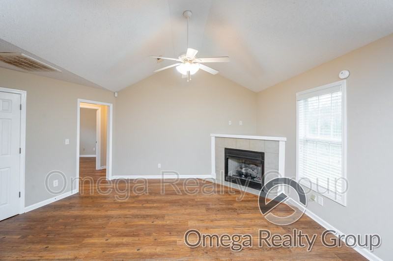 288 Bernard Couch Dr - Photo 7 of 42