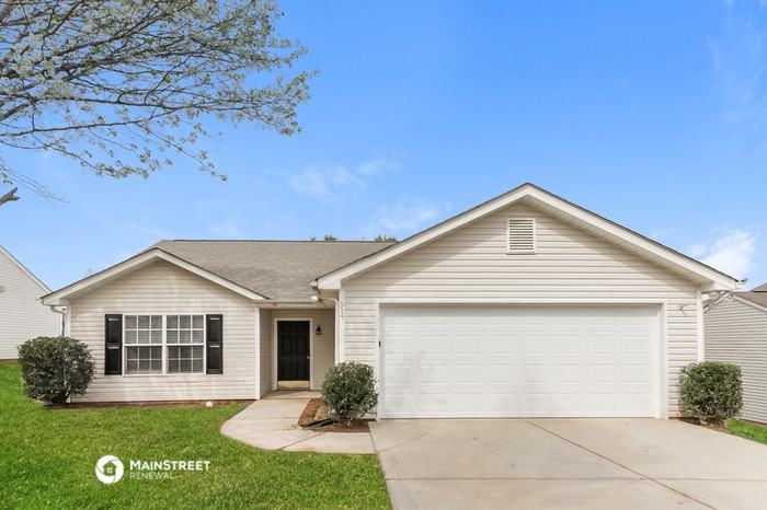 517 River View Dr - Photo 3 of 16