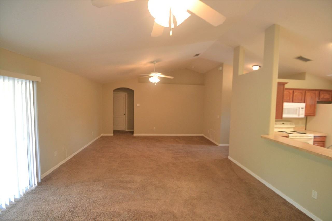 211 Compass Rose Dr - Photo 3 of 20