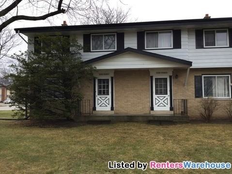 N166W20801 Parkway Dr - Photo 2 of 15