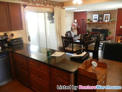 3950 Christopher Way - Photo 3 of 15