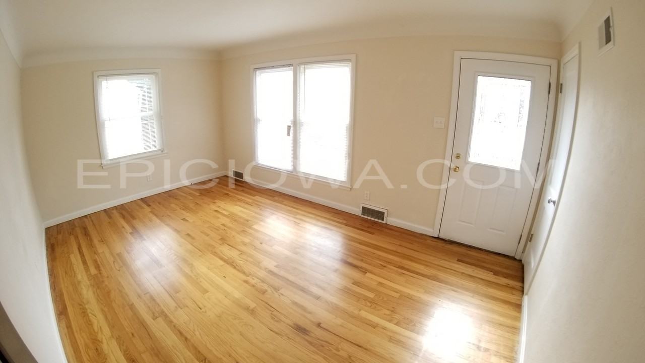 1904 Williams Blvd Sw #1 - Photo 2 of 14