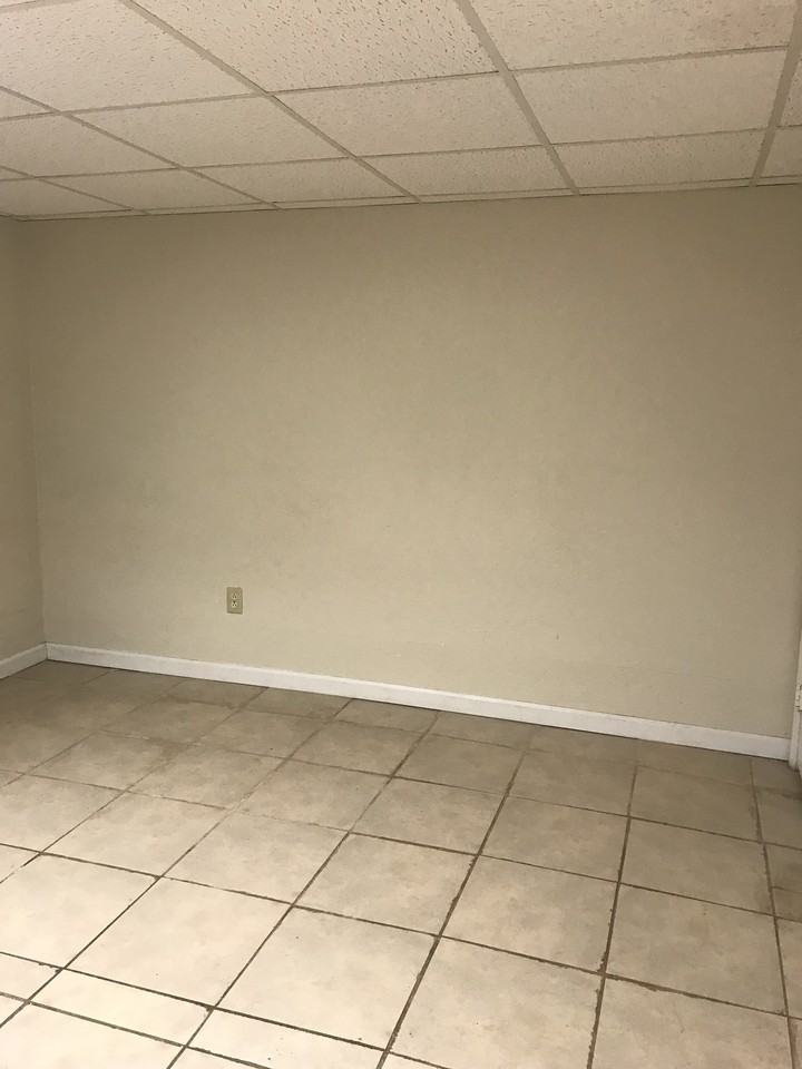 10 Balsam Dr - Photo 5 of 19