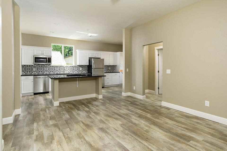 1507 West 5th Street - Main House #MAIN - Photo 2 of 18