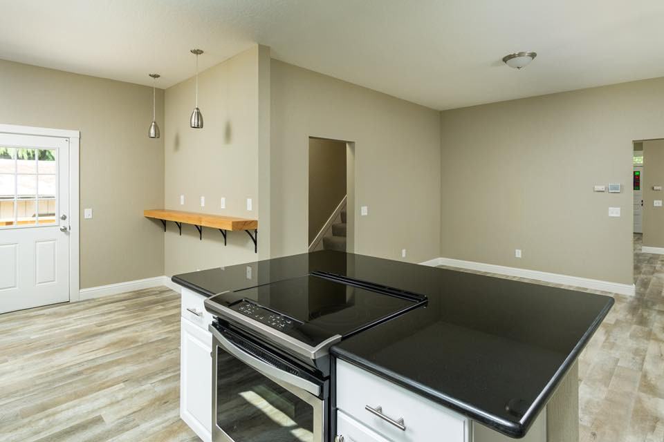 1507 West 5th Street - Main House #MAIN - Photo 3 of 18