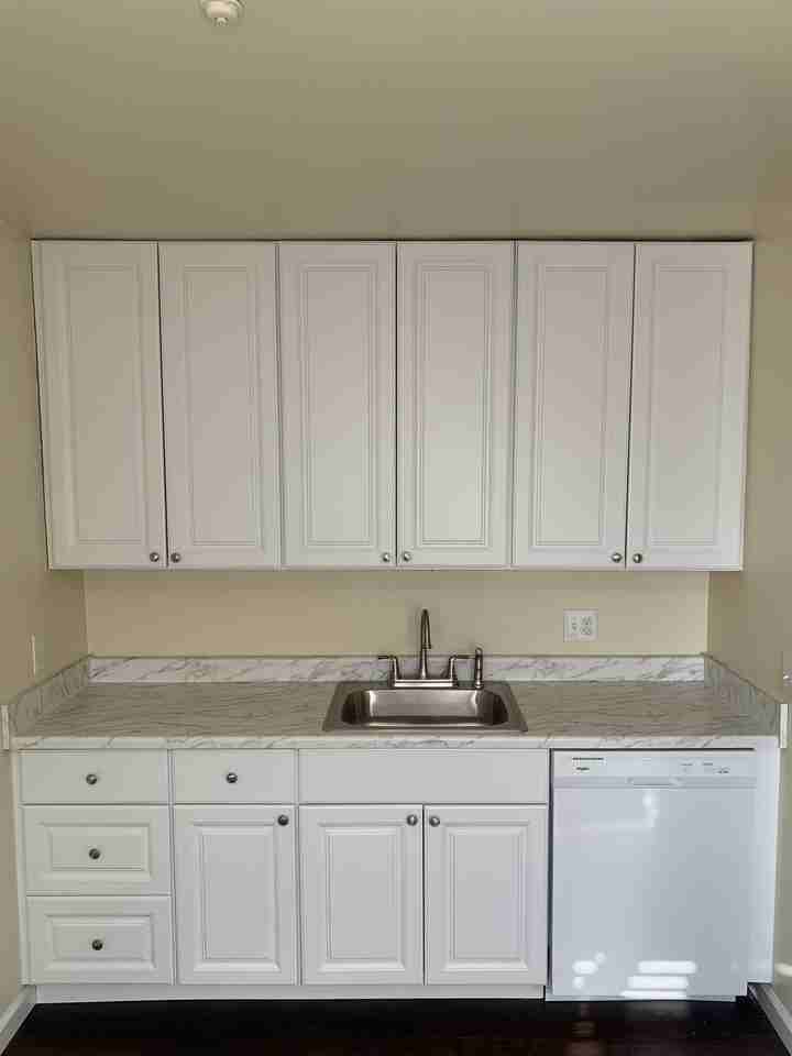 2813 Saint Paul Dr #3 - Photo 7 of 10
