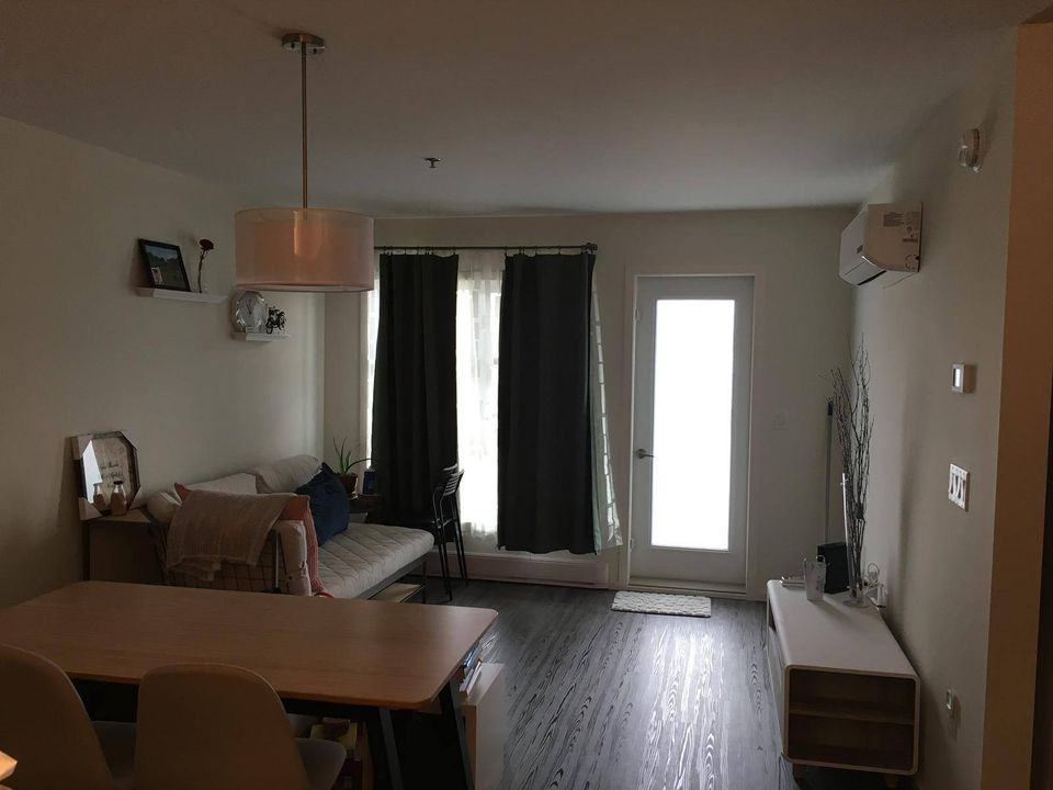 670 Metro Condominiums #101 - Photo 2 of 10