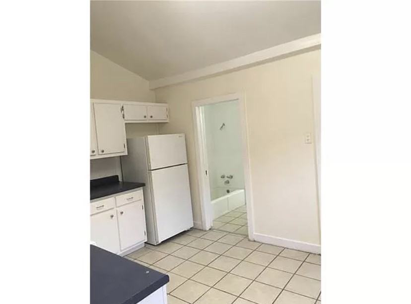743 Toledano St - Photo 3 of 8