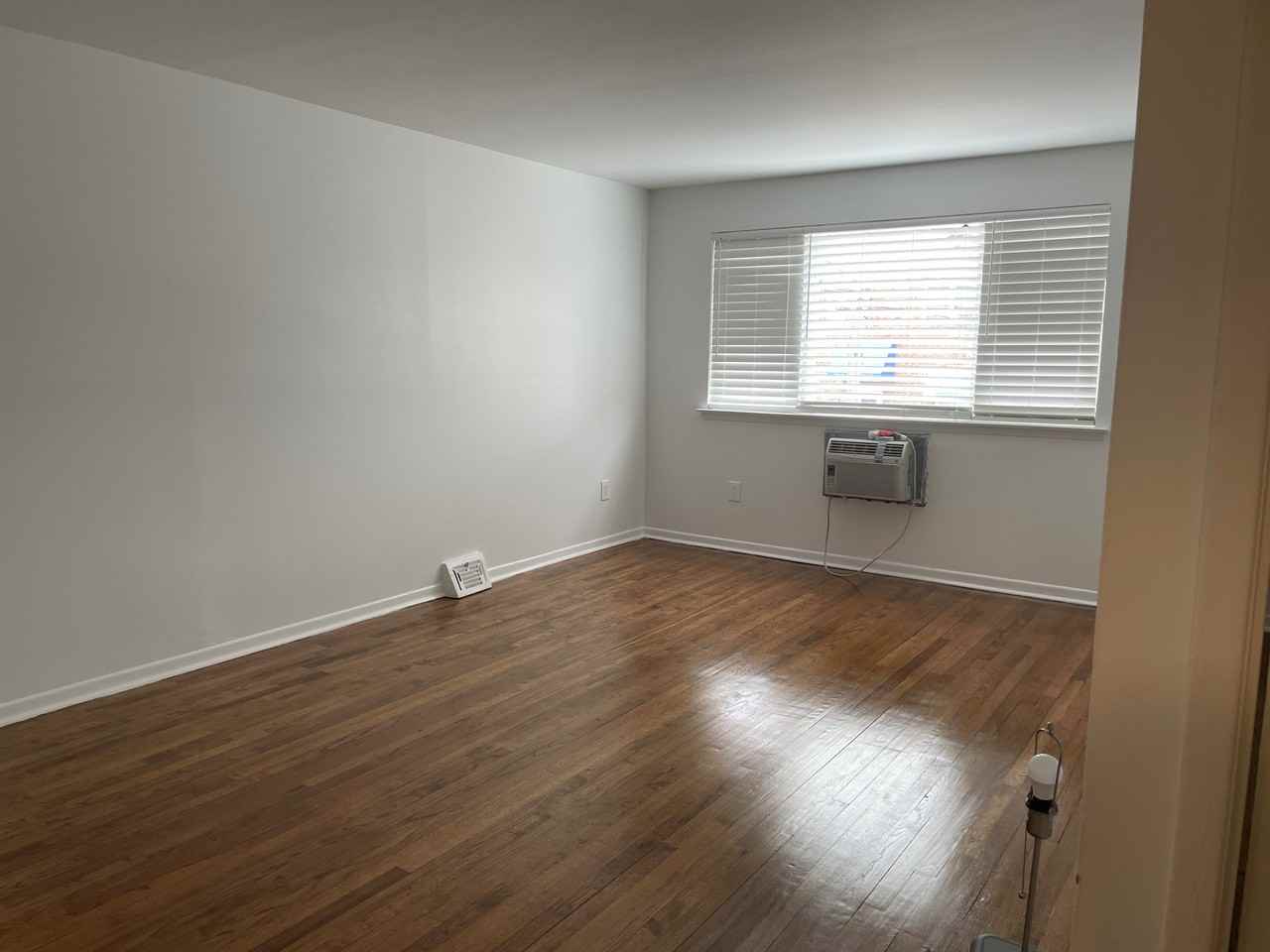 5640 Mosholu Ave #2FL - Photo 2 of 8