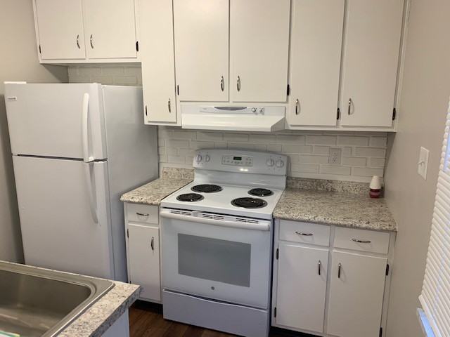 3320 Lupine Dr - Photo 5 of 10