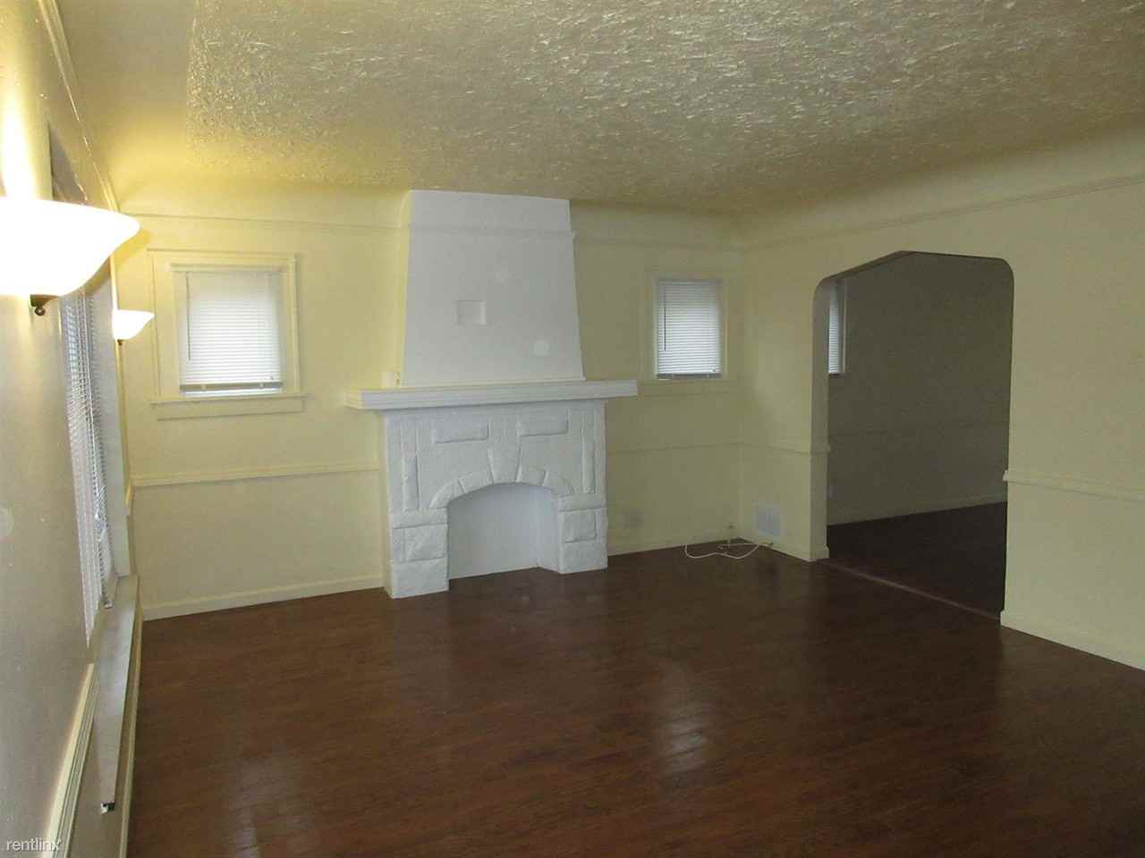 1429 Brookline Blvd - Photo 2 of 10