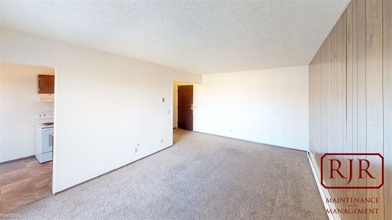 103 E Bismarck Expy - Photo 2 of 22